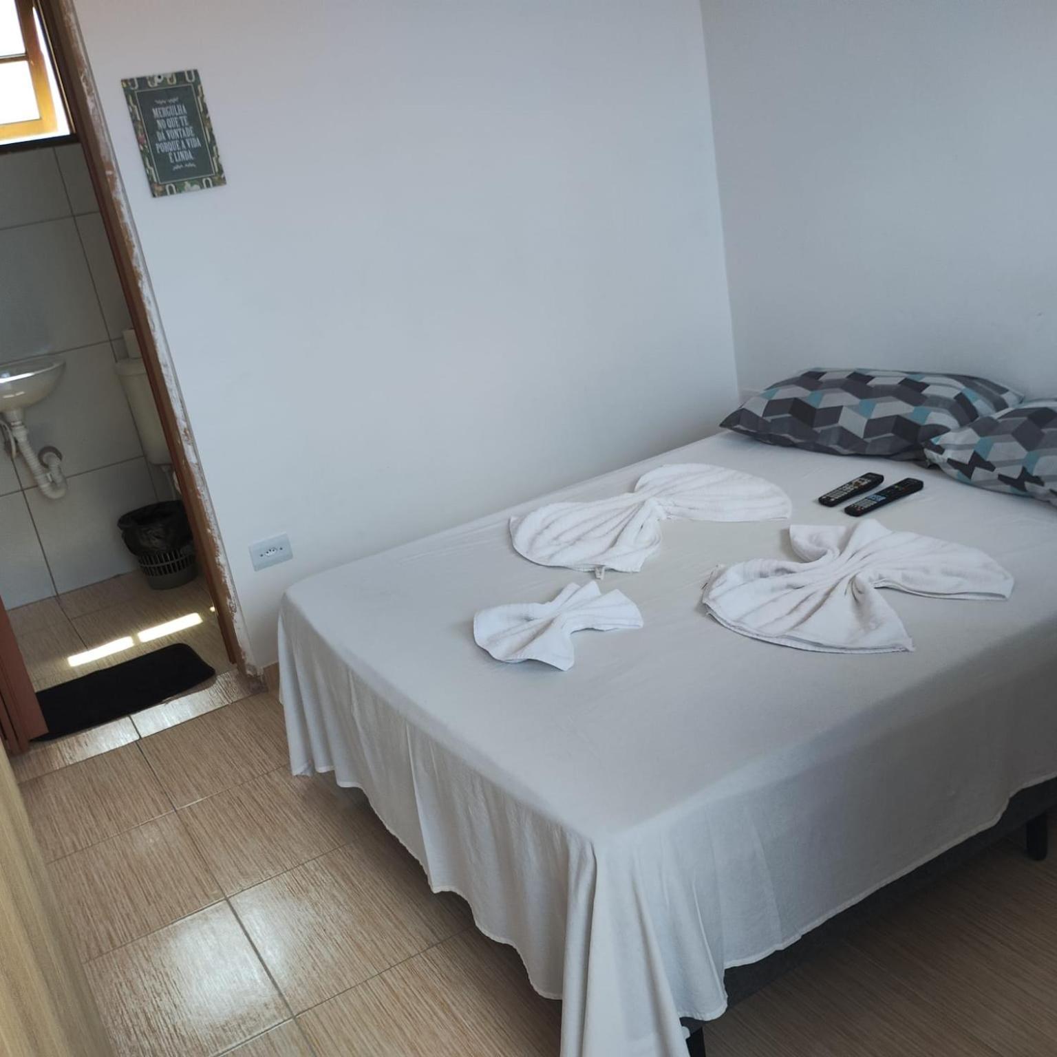 Aguas Quentes Bed & Breakfast Caraguatatuba Bagian luar foto